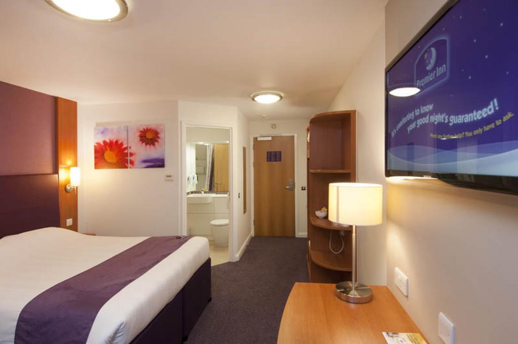 Premier Inn Edinburgh Airport - Newbridge Newbridge (Lothian) Exterior foto